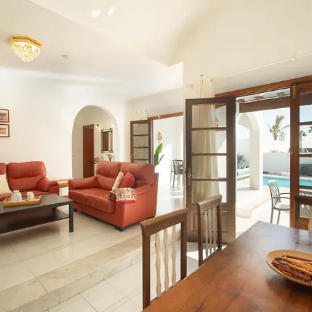Leonor By Interhome Puerto del Carmen (Lanzarote)